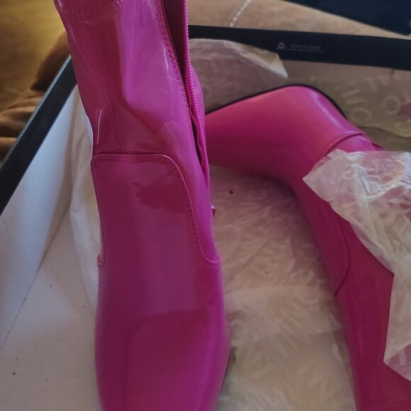 Pink high heels - Picture 2 of 2